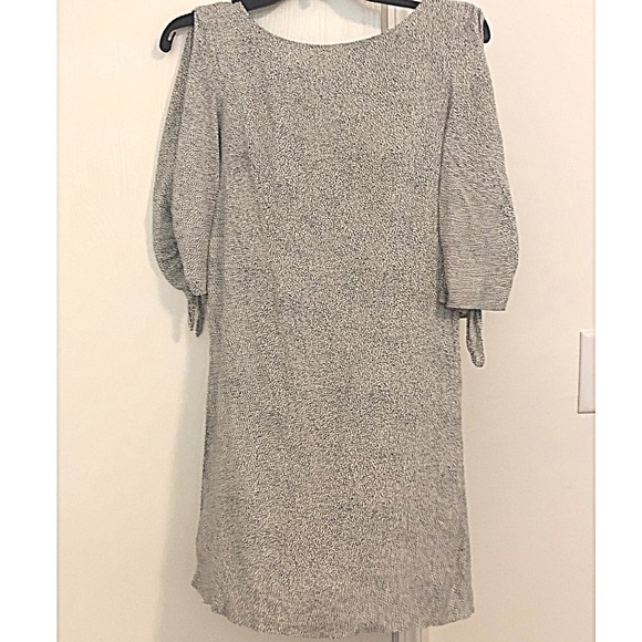 H&M Women 3/4 Sleeves Polka Dot Mini Dress Size 4 - Picture 3 of 8
